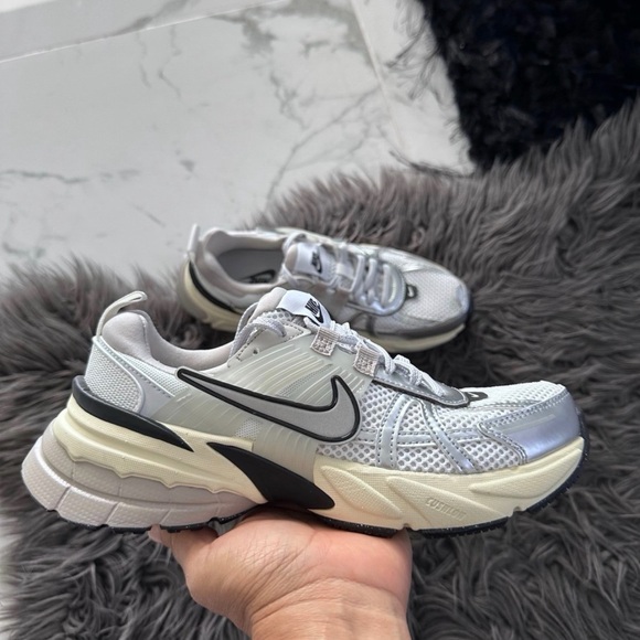 Nike V2K run - Picture 5 of 10